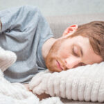 Menciptakan Suasana Kamar yang Nyaman untuk Tidur Lebih Berkualitas